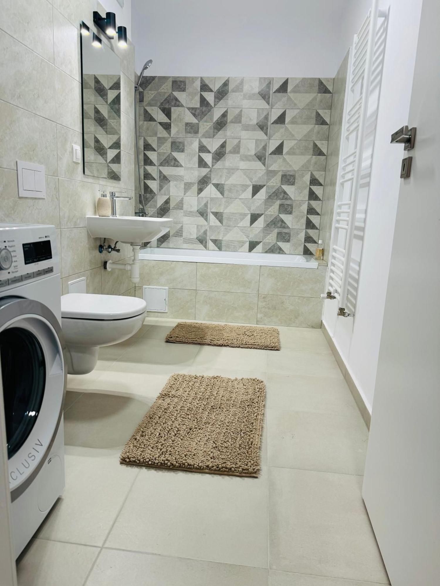 Milan Luxury Apartaments Vi-Maurer Residence Тыргу-Муреш Экстерьер фото
