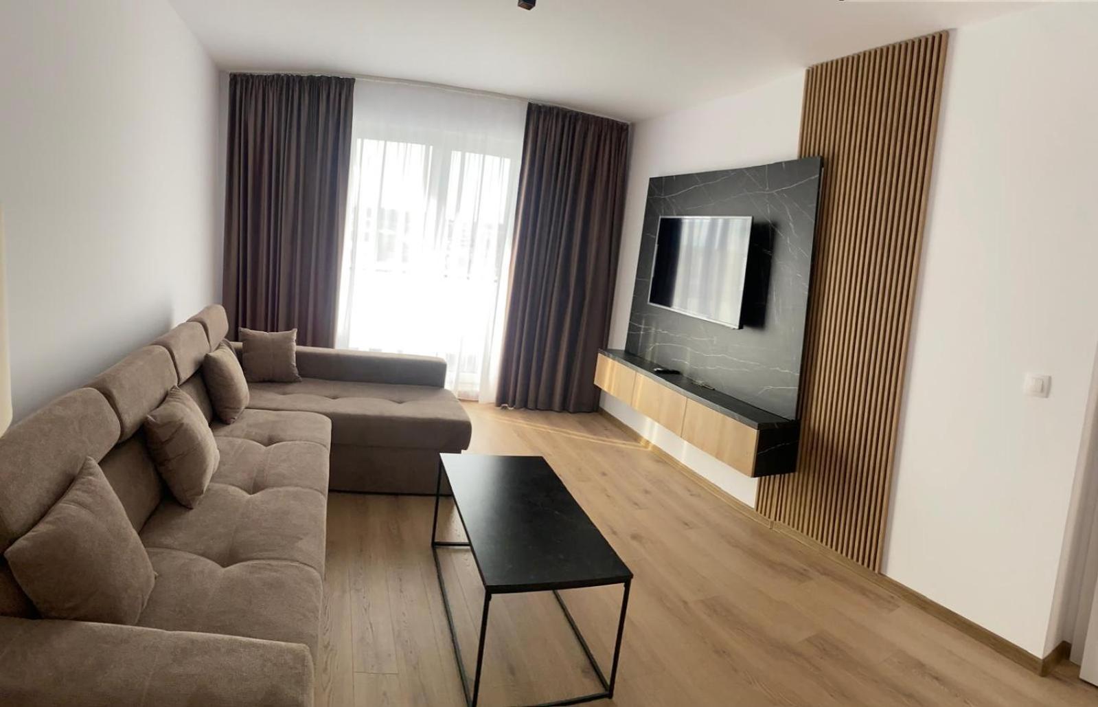 Milan Luxury Apartaments Vi-Maurer Residence Тыргу-Муреш Экстерьер фото